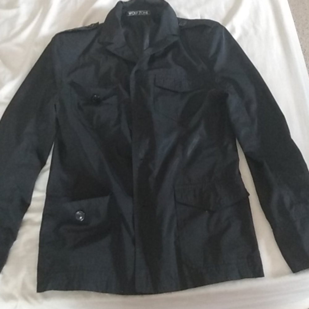 Wolf Zone jacket - Picture 4 of 4